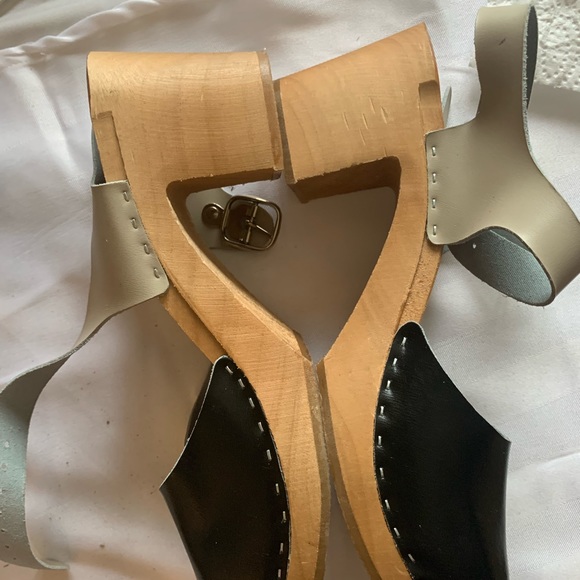 Leather clogs - Picture 1 of 6